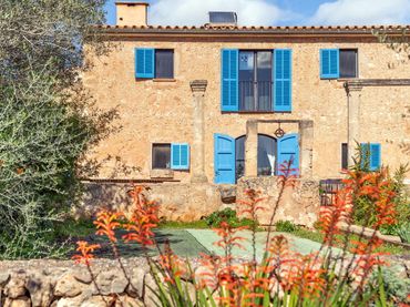 Casa con jardín en venta en Llevant
