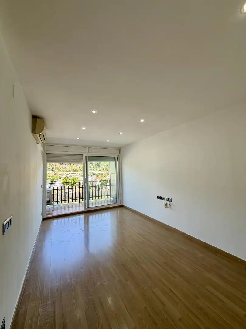 Wohnung mit Terrasse zum Verkauf in Avinguda Maresme, imagen 2
