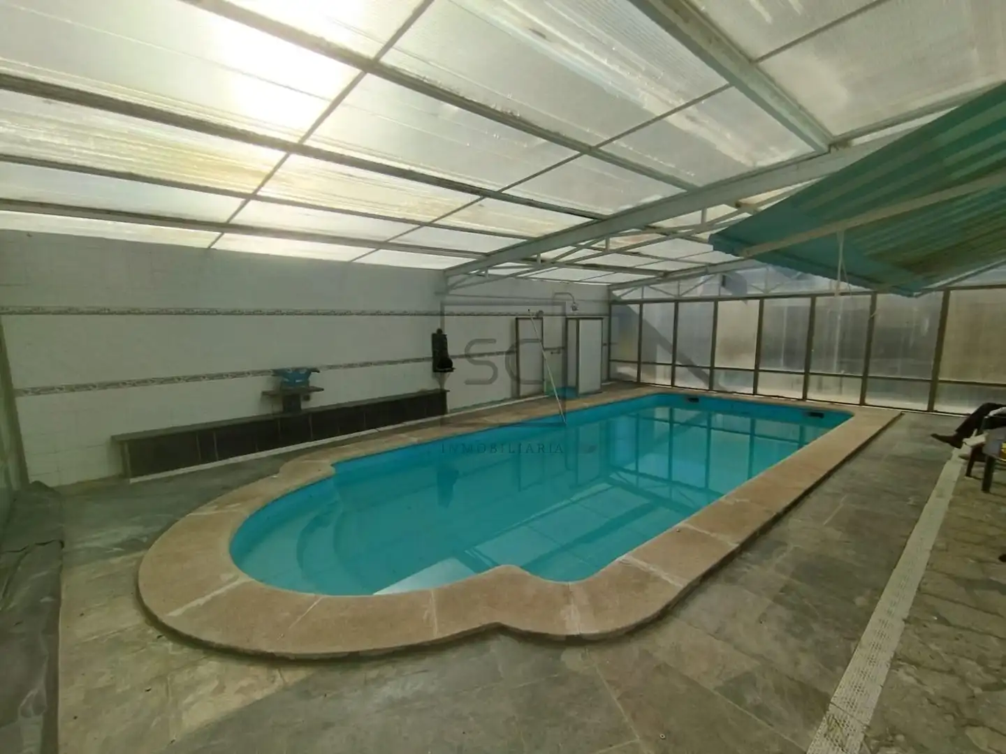 Piscina de Casa o xalet en venda en Ferrol amb Calefacció, Jardí privat i Traster