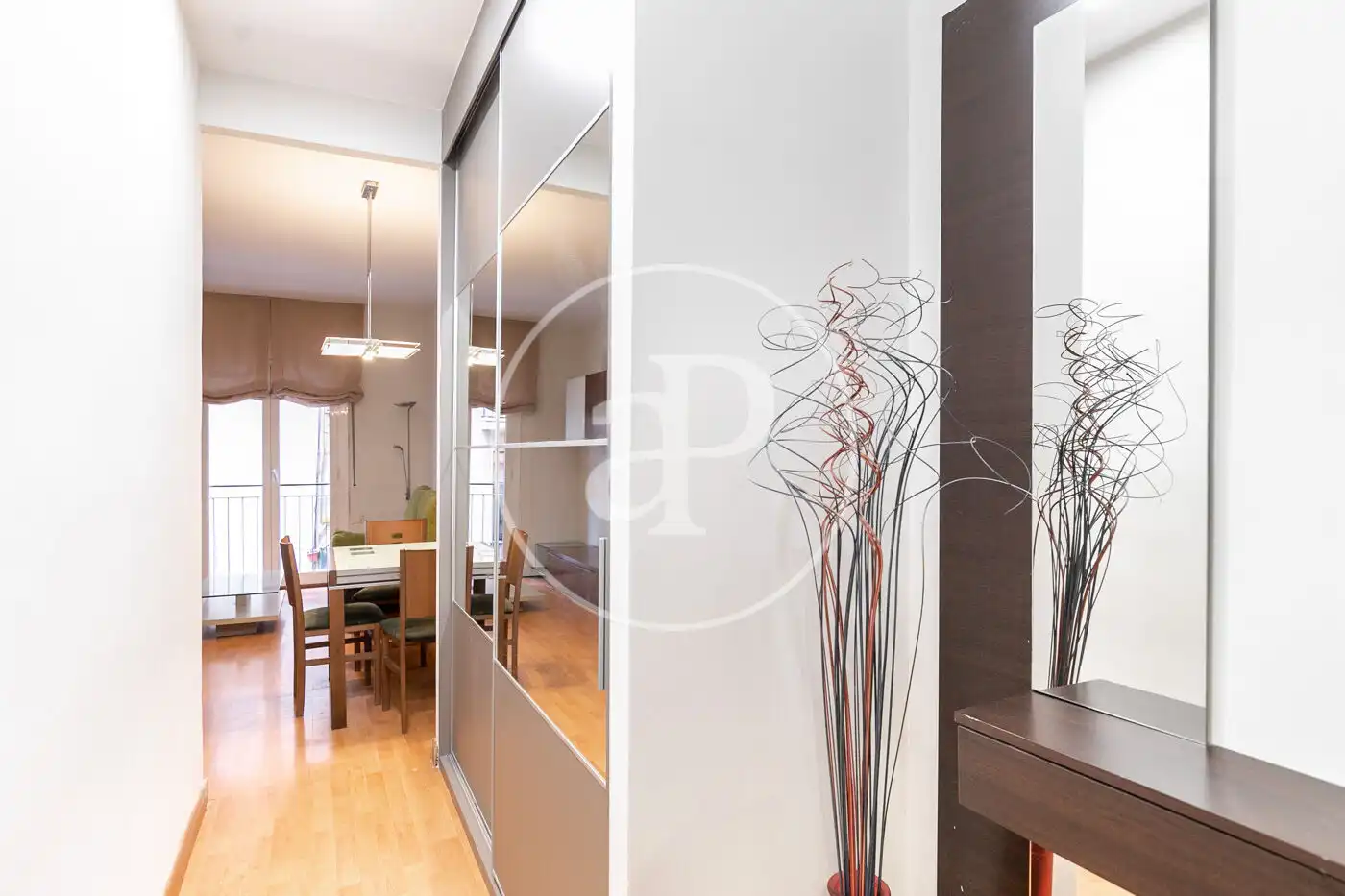 Piso en venta en Barcelona con Calefacción y Amueblado