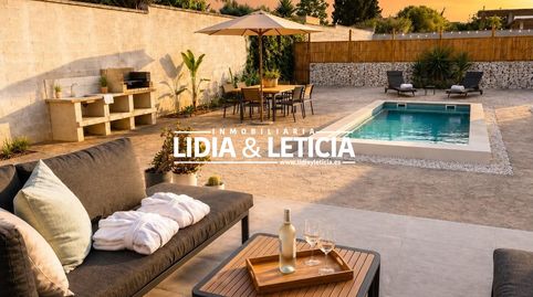 Chalet  independiente con gran parcela, piscina y amplios espacios exteriores Oromana, Alcalá de Guadaíra