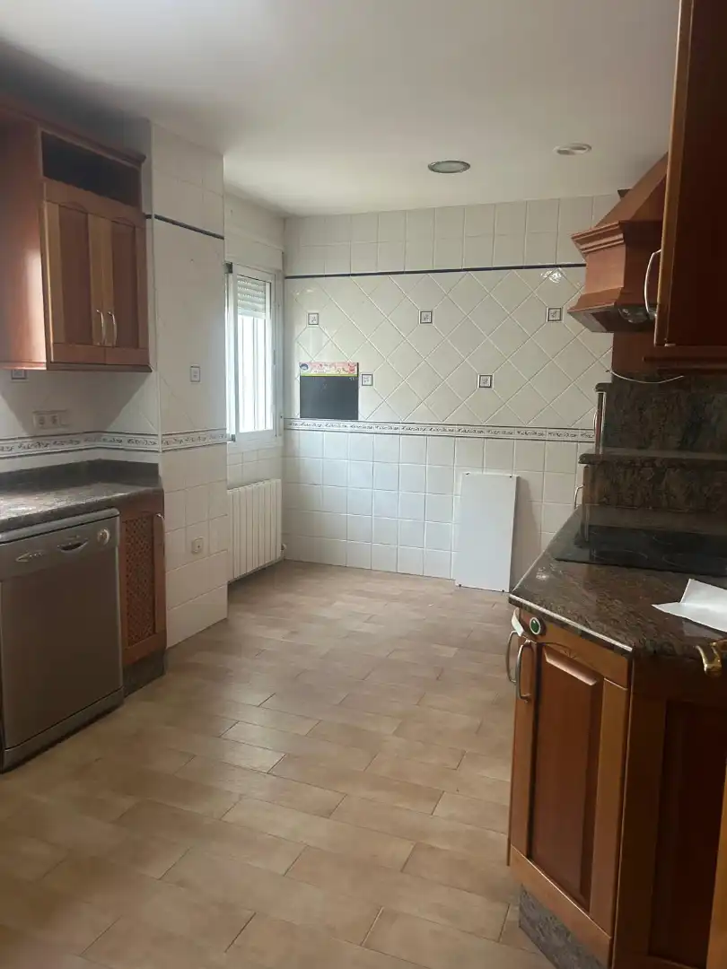 Cocina de Piso en venta en Jaén con Aire acondicionado, Trastero y Balcón