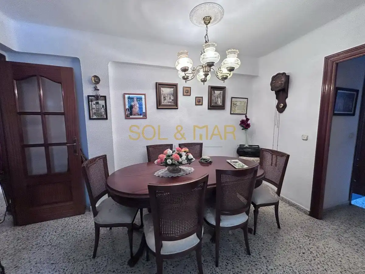 Comedor de Piso en venta en Torremolinos con Calefacción, Terraza y Amueblado