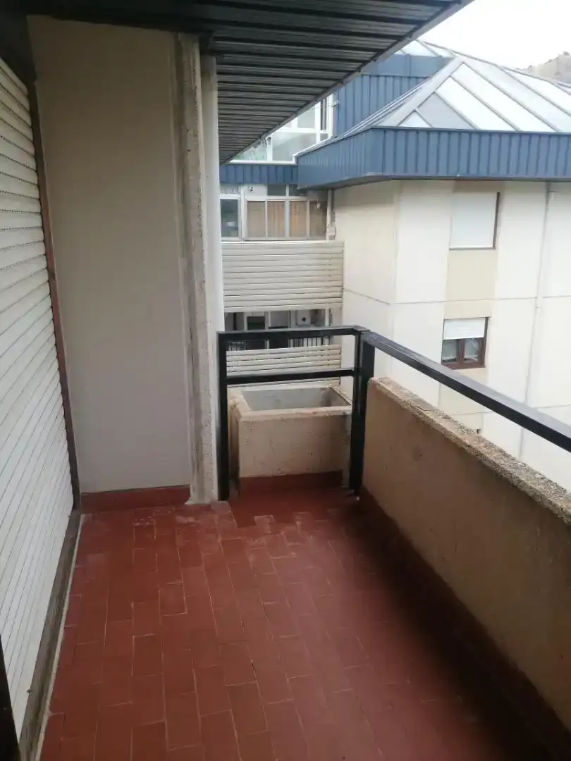 Terrassa de Pis en venda en Ezcaray amb Jardí privat, Piscina i Balcó