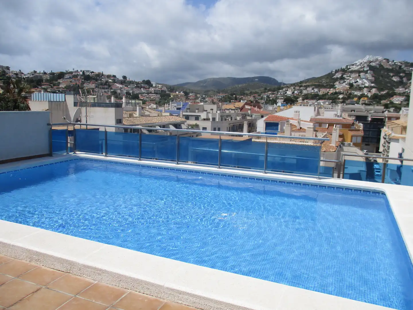 Piscina de Piso en venta en Peñíscola / Peníscola con Aire acondicionado, Terraza y Amueblado
