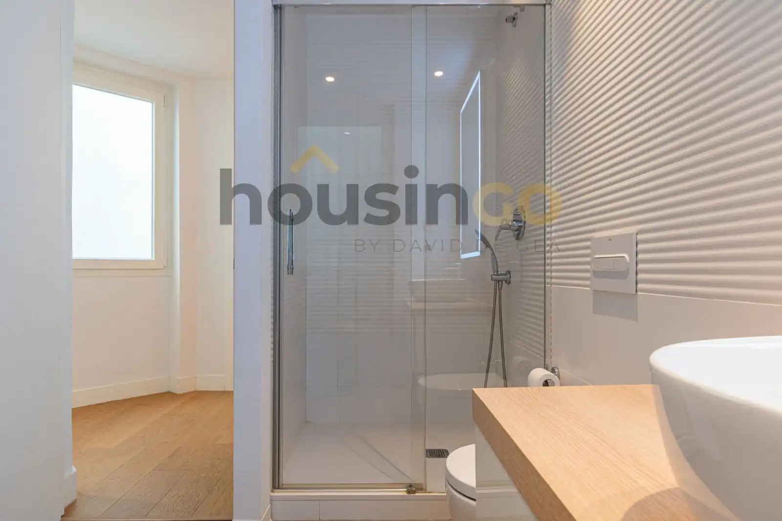 Badezimmer von Wohnung zur Miete in Madrid mit Klimaanlage, Heizung und Abstellraum