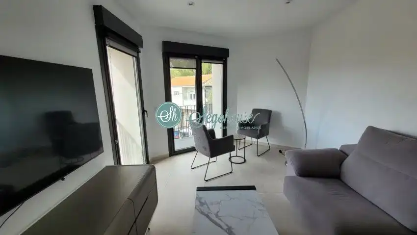 Sala de estar de Piso de alquiler en Segovia con Aire acondicionado, Calefacción y Terraza