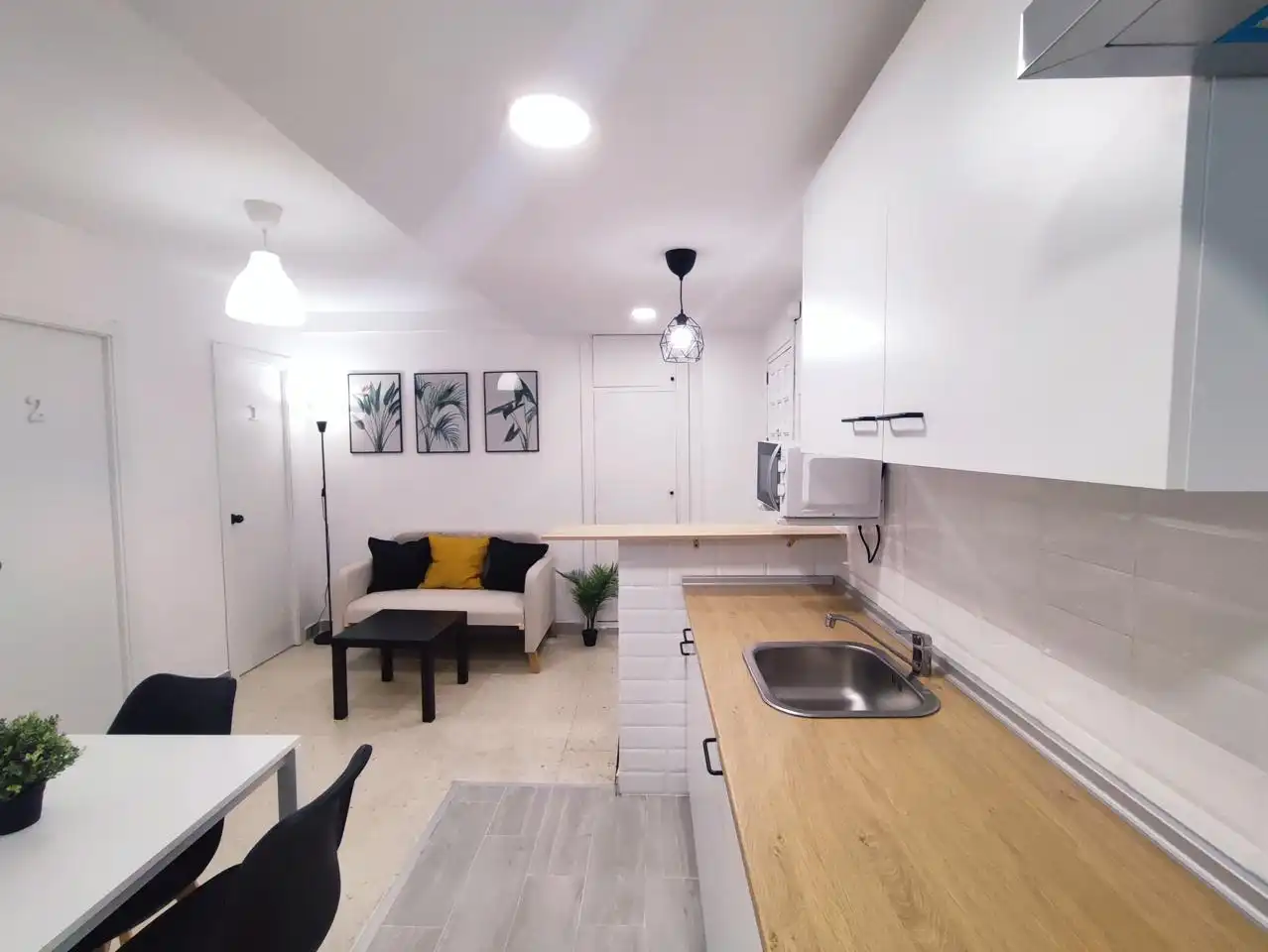 Habitación en Julio Moreno Dávila, Cartuja