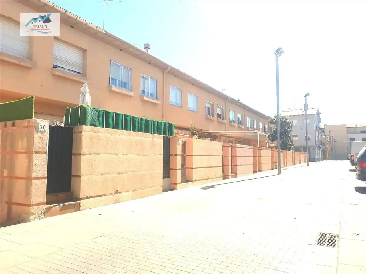 Casa con jardín en venta en Carrer de Madiroles