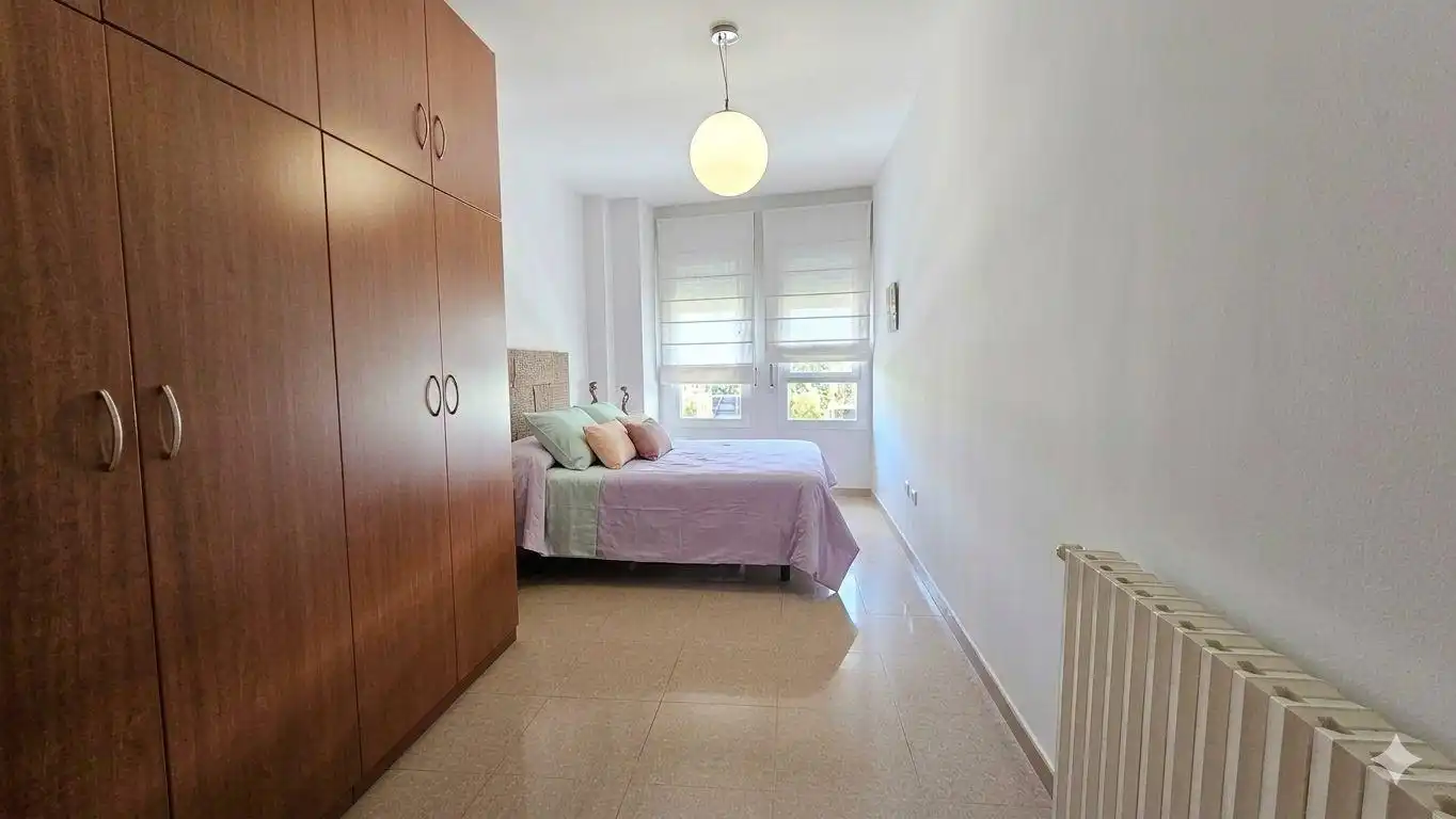 Habitación de Casa adosada en venta en Olesa de Montserrat con Aire acondicionado, Calefacción y Terraza