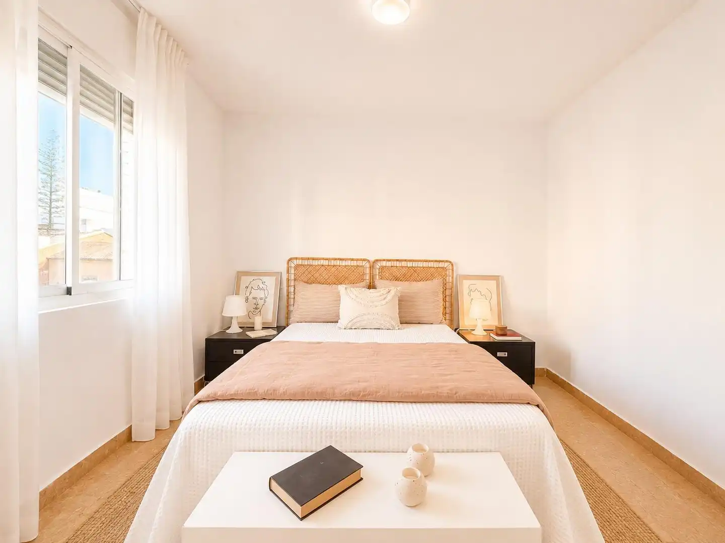 Bedroom of Flat for rent in Godella  with Air Conditioner, Terrace and Furnished