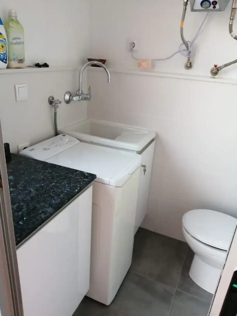 Baño de Apartamento de alquiler en Cullera con Terraza, Amueblado y Horno