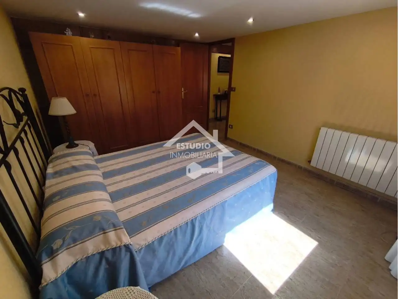 Bedroom of Houses for sale in Alesanco  with Heating, Private garden and Furnished