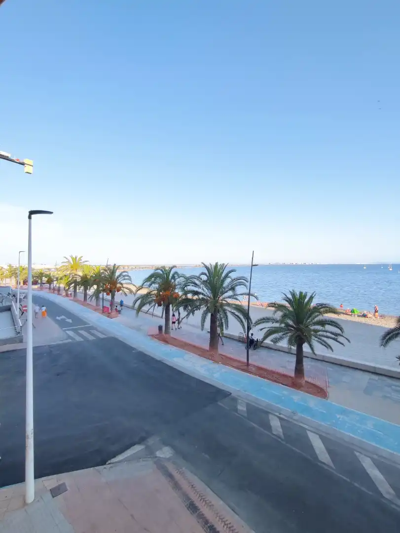 Vista exterior de Apartamento en venta en San Pedro del Pinatar con Terraza, Amueblado y Balcón
