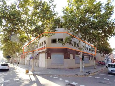 Oficina de lloguer a Indústria 552 - BADALONA