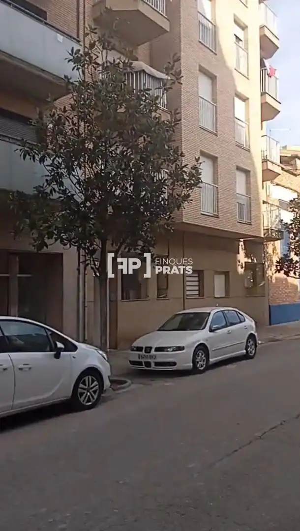 Piso con ascensor en venta en DE CAMARASA