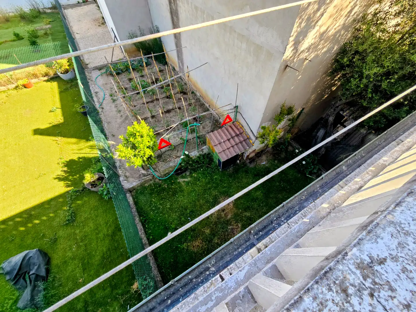 Garten von Einfamilien-Reihenhaus zum Verkauf in Manlleu mit Heizung, Privatgarten und Terrasse