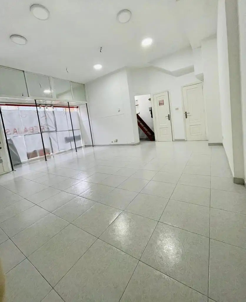 Local comercial en alquiler en Calle perez galdos, imagen 6