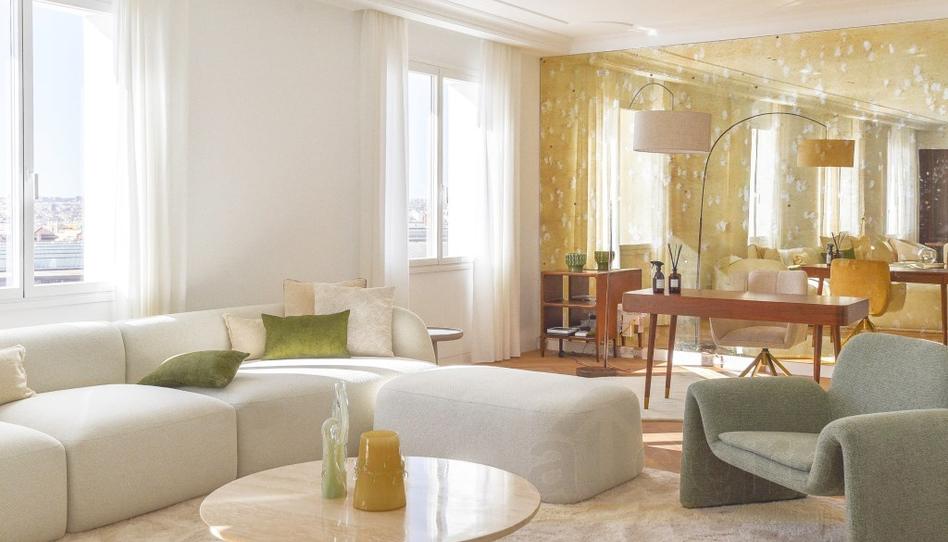 Photo 1 of Flat for sale in Jerónimos, Madrid