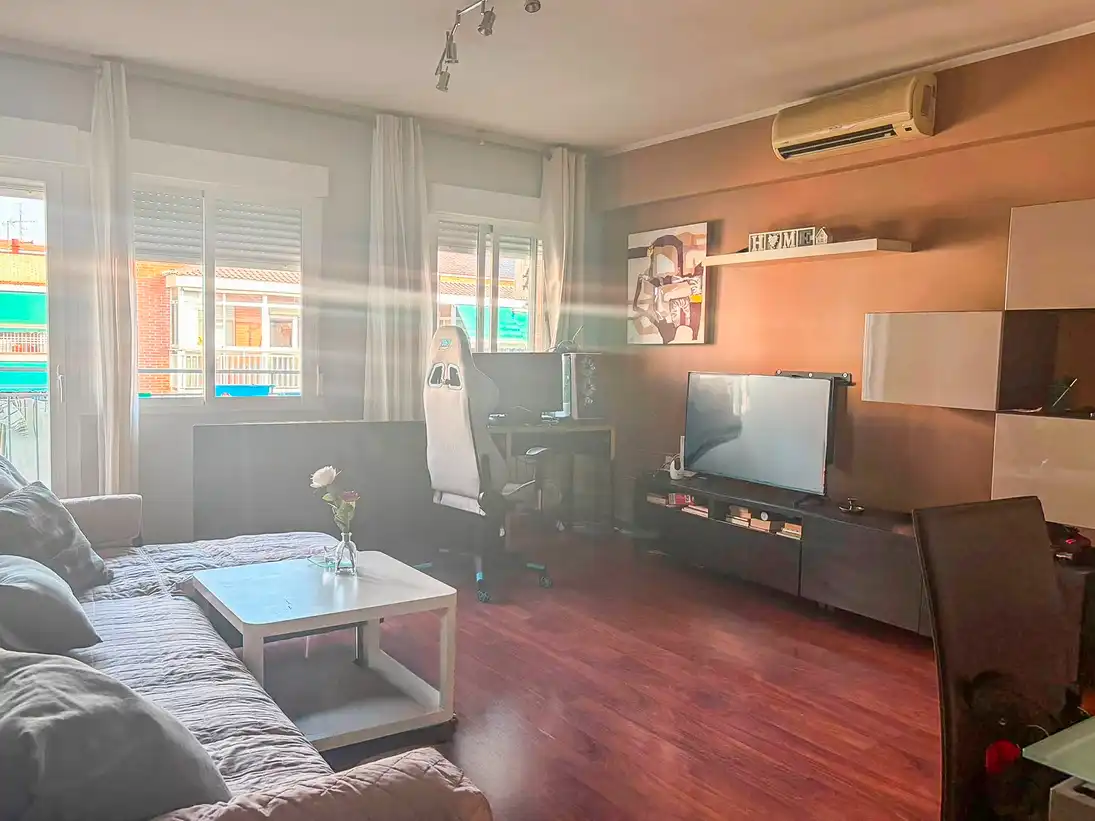 Sala d'estar de Pis en venda en Madrid amb Aire condicionat, Calefacció i Terrassa