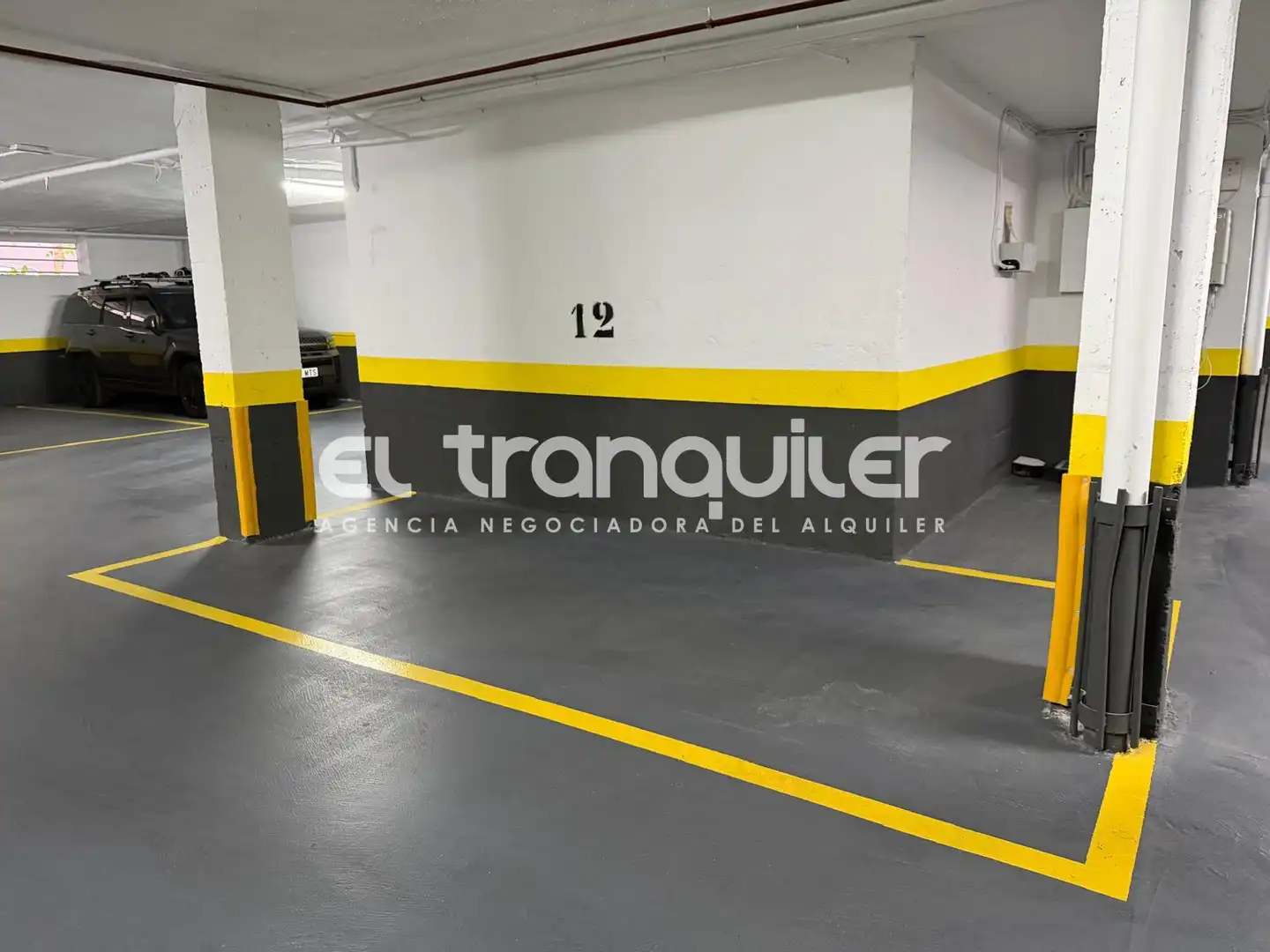 Parking de Dúplex de alquiler en Majadahonda con Parquet, Terraza y Trastero