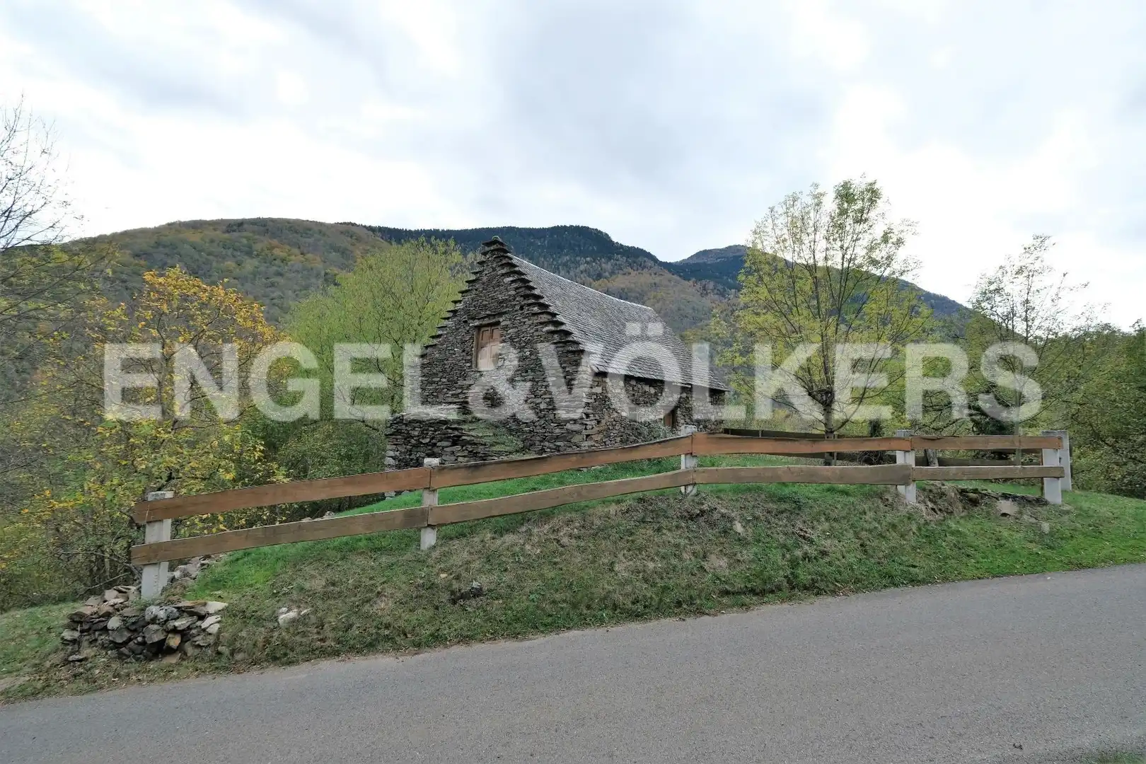 Casa con jardín en venta en Bausen, imagen 19
