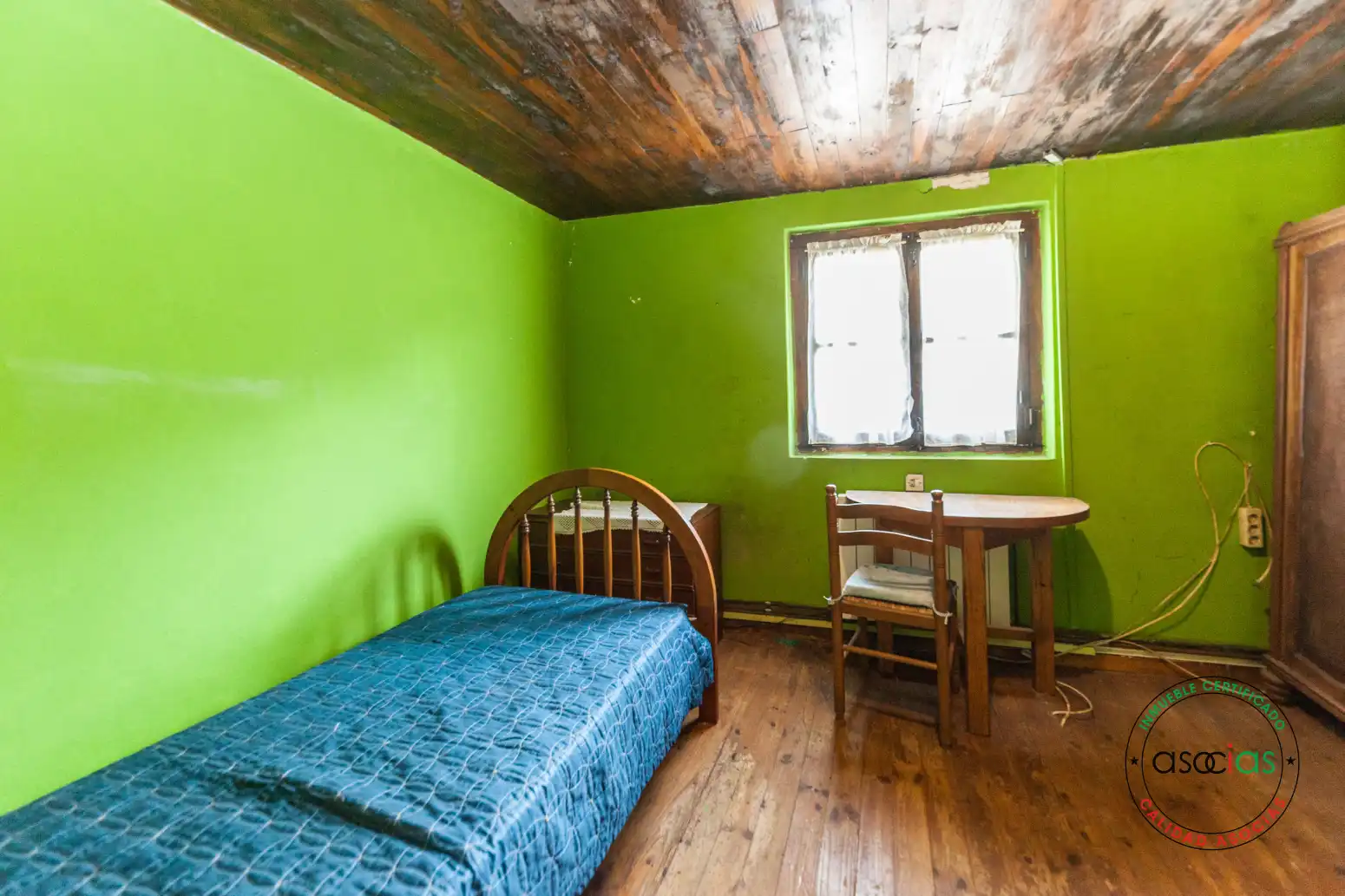 Habitación de Casa o chalet en venta en Llanes con Calefacción, Parquet y Trastero