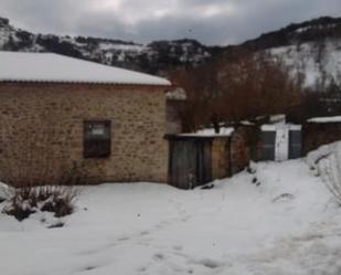 Casa o xalet en venda en Merindad de Sotoscueva amb Jardí privat i Traster