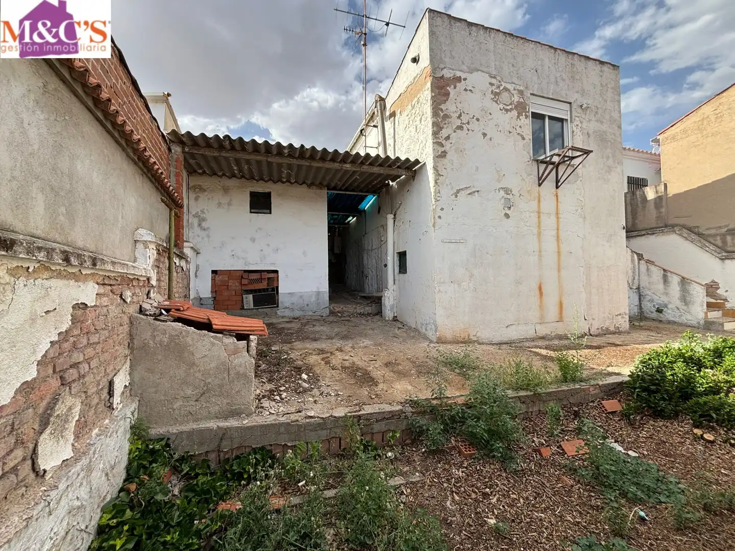 Vista exterior de Casa o xalet en venda en Puertollano