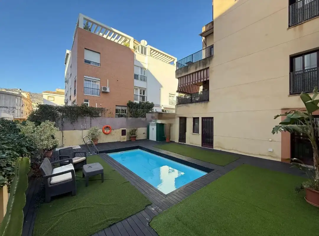 Piscina de Planta baja en venta en Torremolinos con Terraza y Piscina
