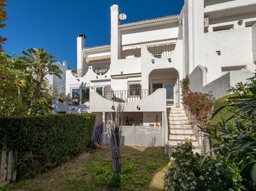Reihenhaus mit Pool zum Verkauf in Calle del Águila 61
