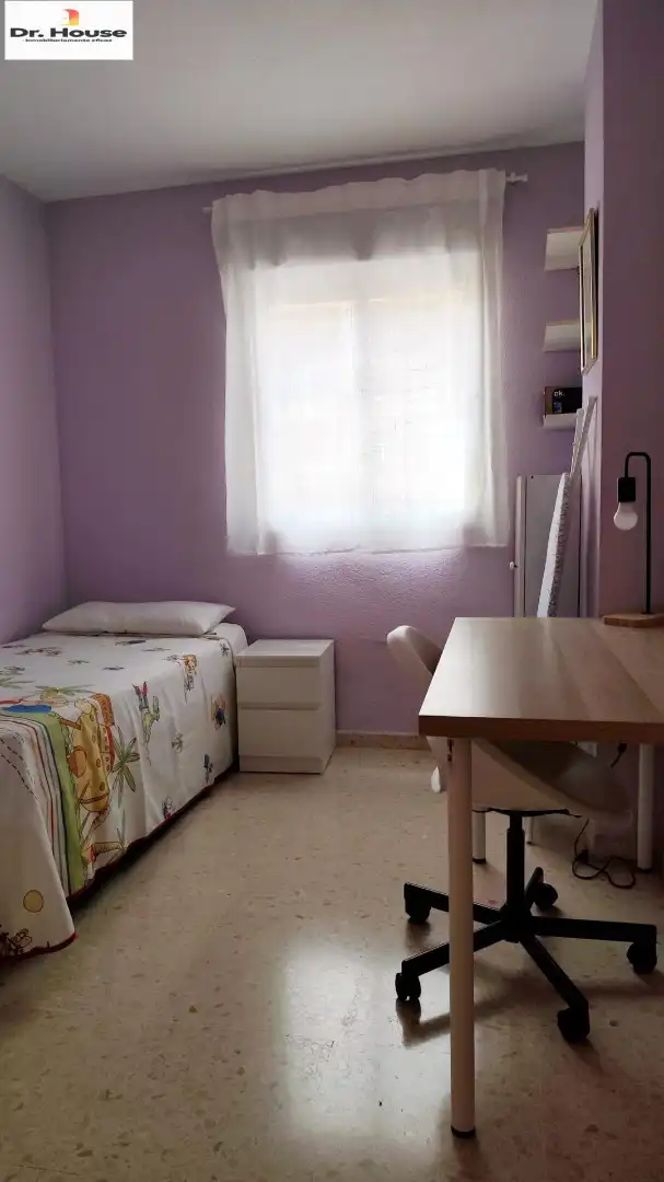Schlafzimmer von Wohnung zur Miete in Málaga mit Terrasse, Möbliert und Ofen