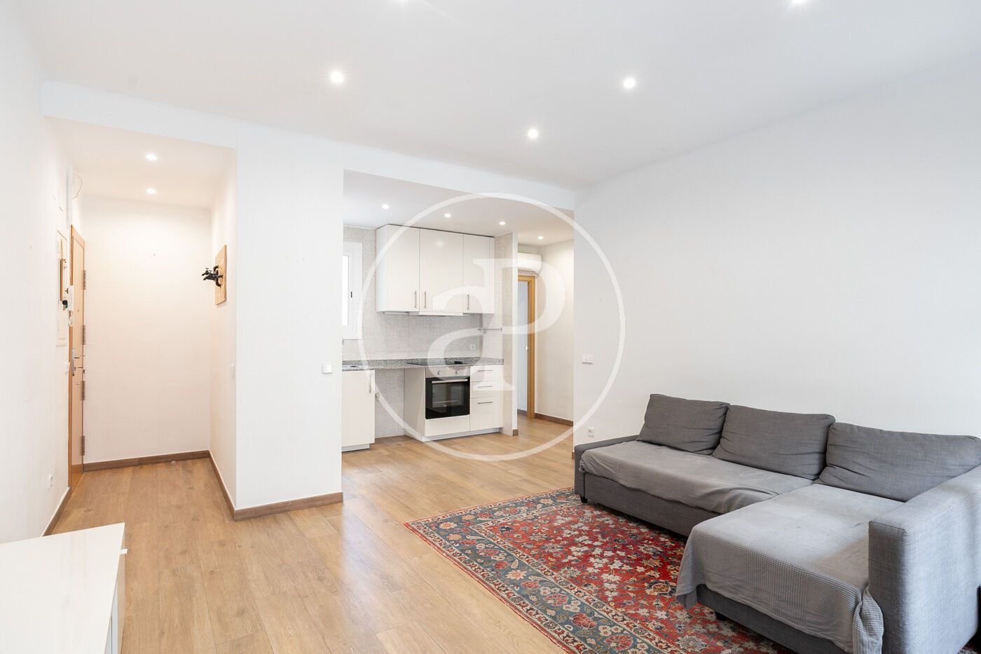 Exterior view of Flat to rent in  Barcelona Capital  with Air Conditioner, Heating and Furnished
