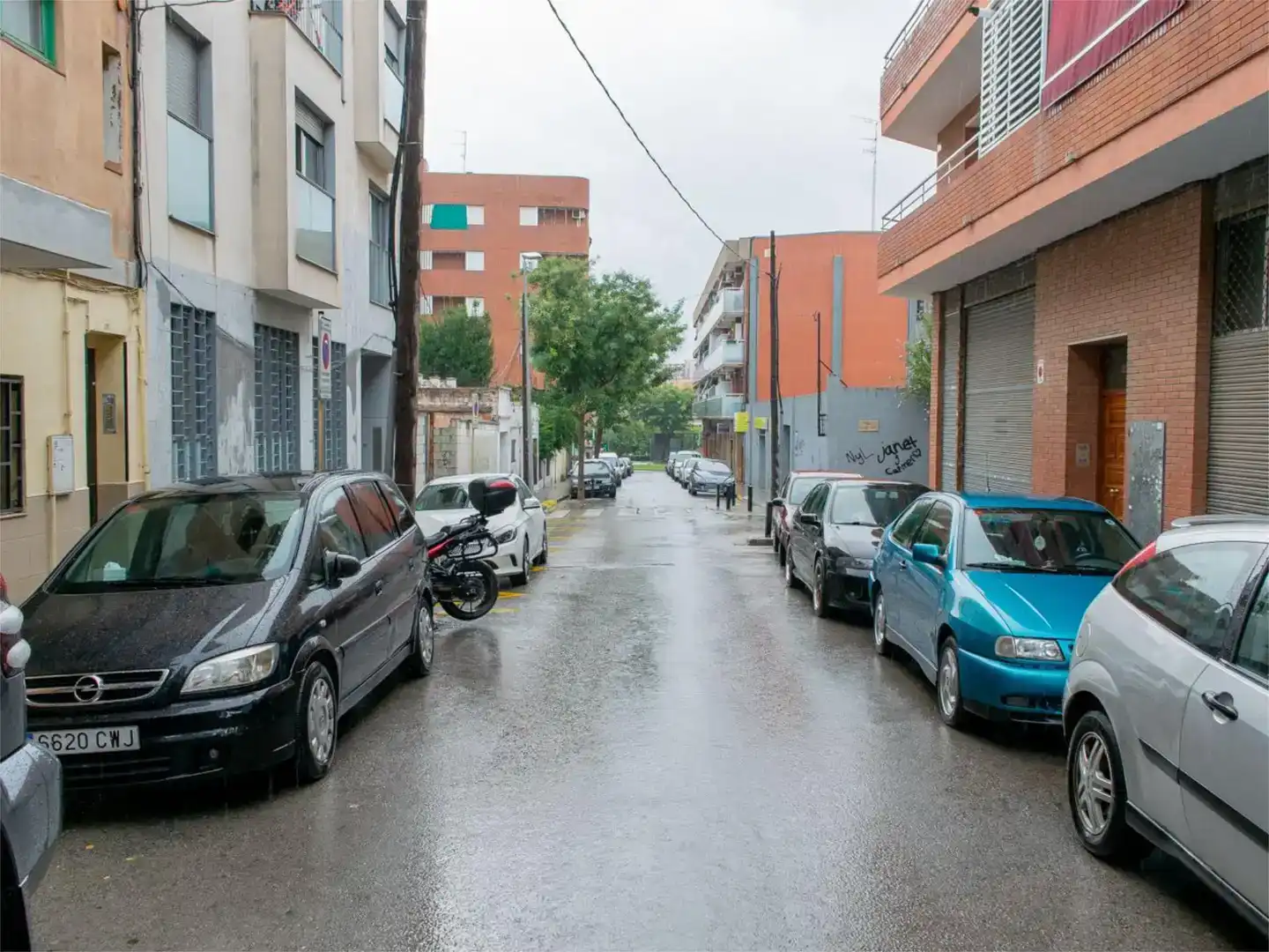 Parkplatz von Wohnung zur Miete in Cornellà de Llobregat mit Klimaanlage und Möbliert