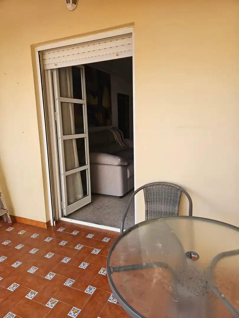 Terrasse von Wohnung zur Miete in Dos Hermanas mit Klimaanlage, Terrasse und Möbliert