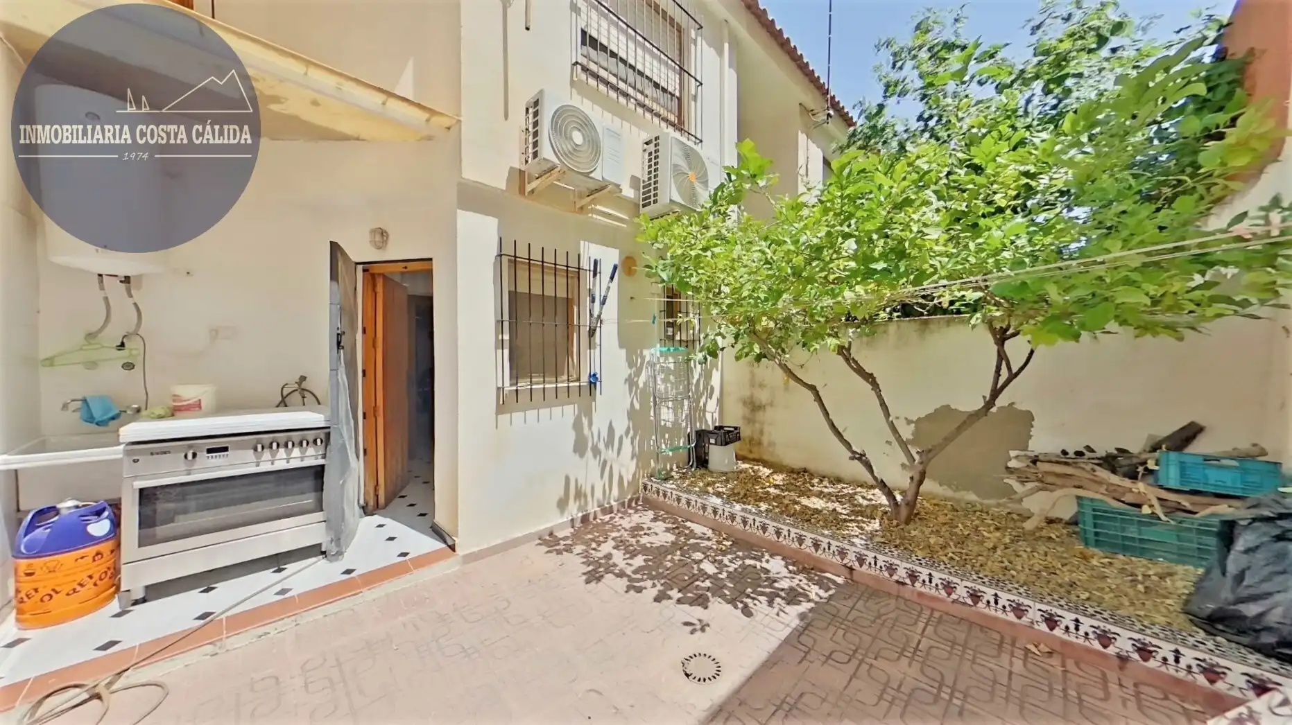 Vista exterior de Dúplex en venta en Águilas con Aire acondicionado, Calefacción y Terraza