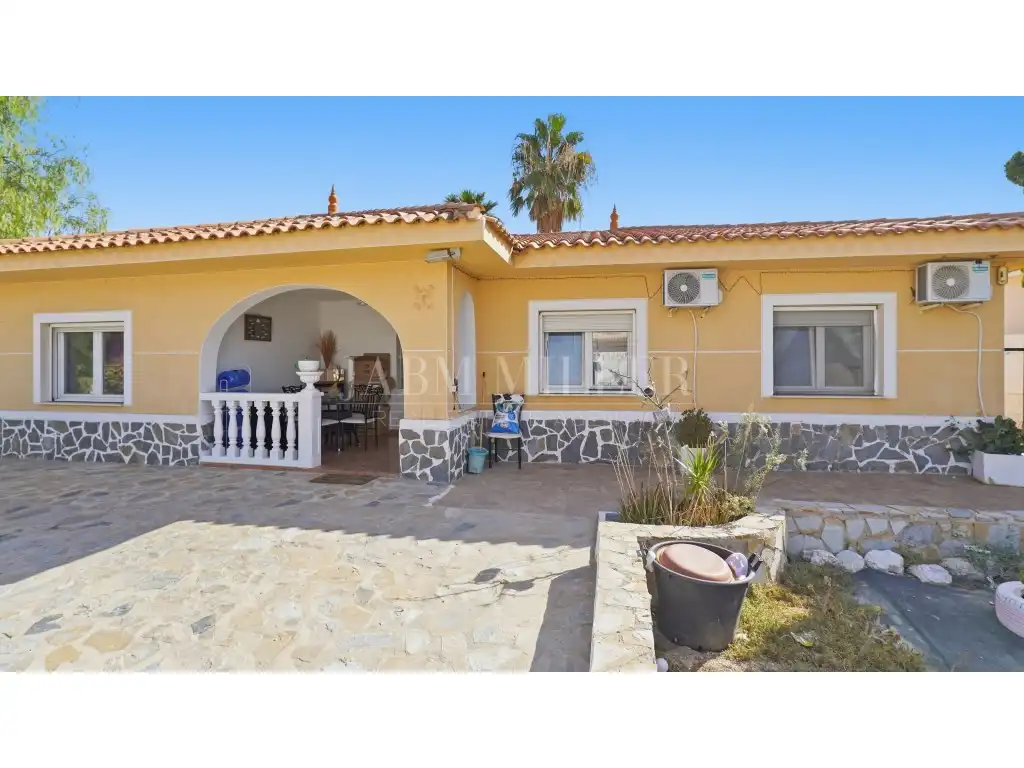 Exterior view of Houses for sale in La Huerta  