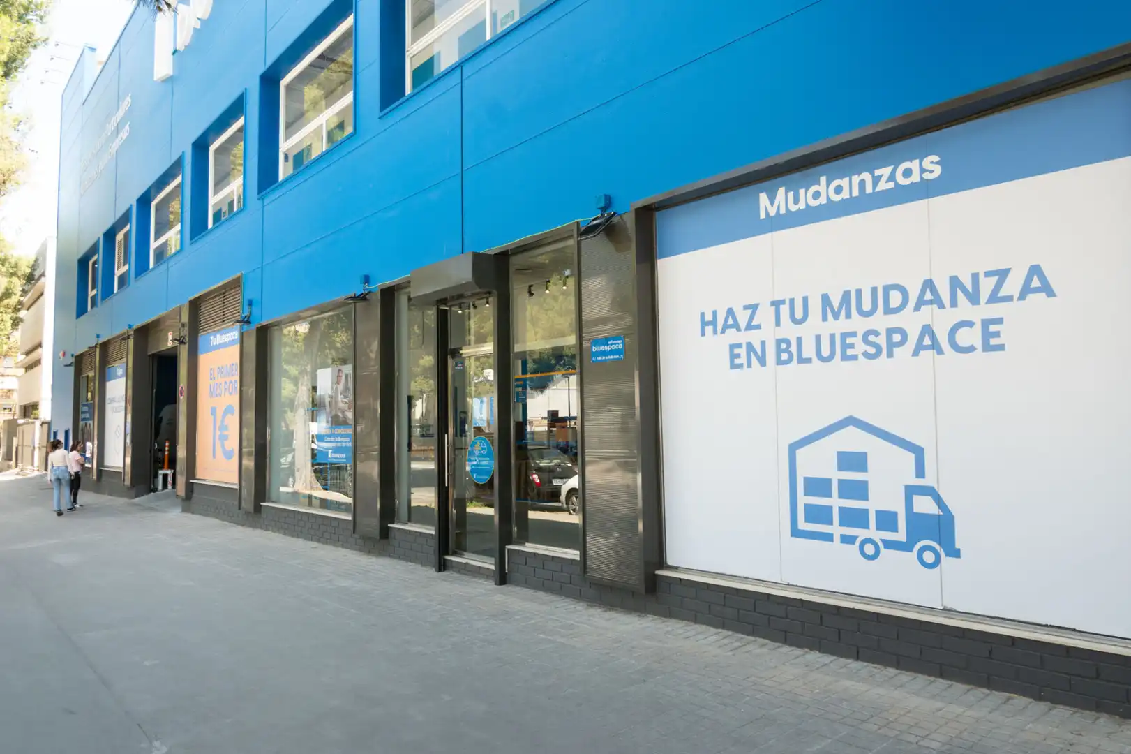 Exterior view of Storage room for rent in Valencia
