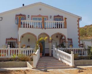 Vista exterior de Casa o xalet en venda en El Burgo amb Terrassa