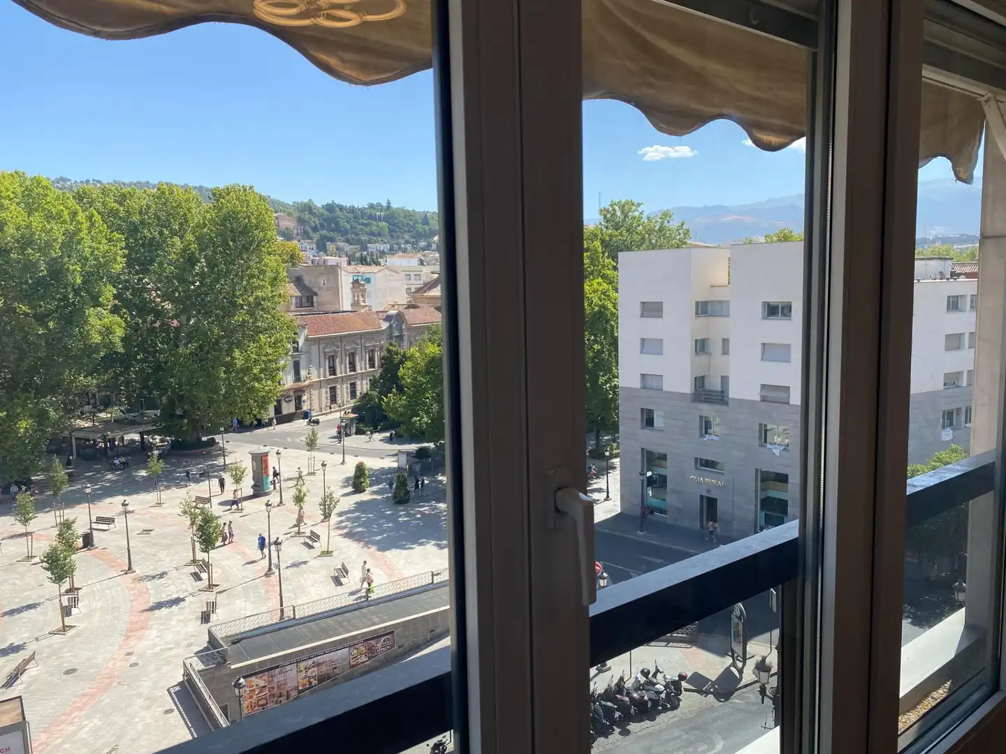 Außenansicht von Wohnung zur Miete in Granada mit Klimaanlage und Heizung