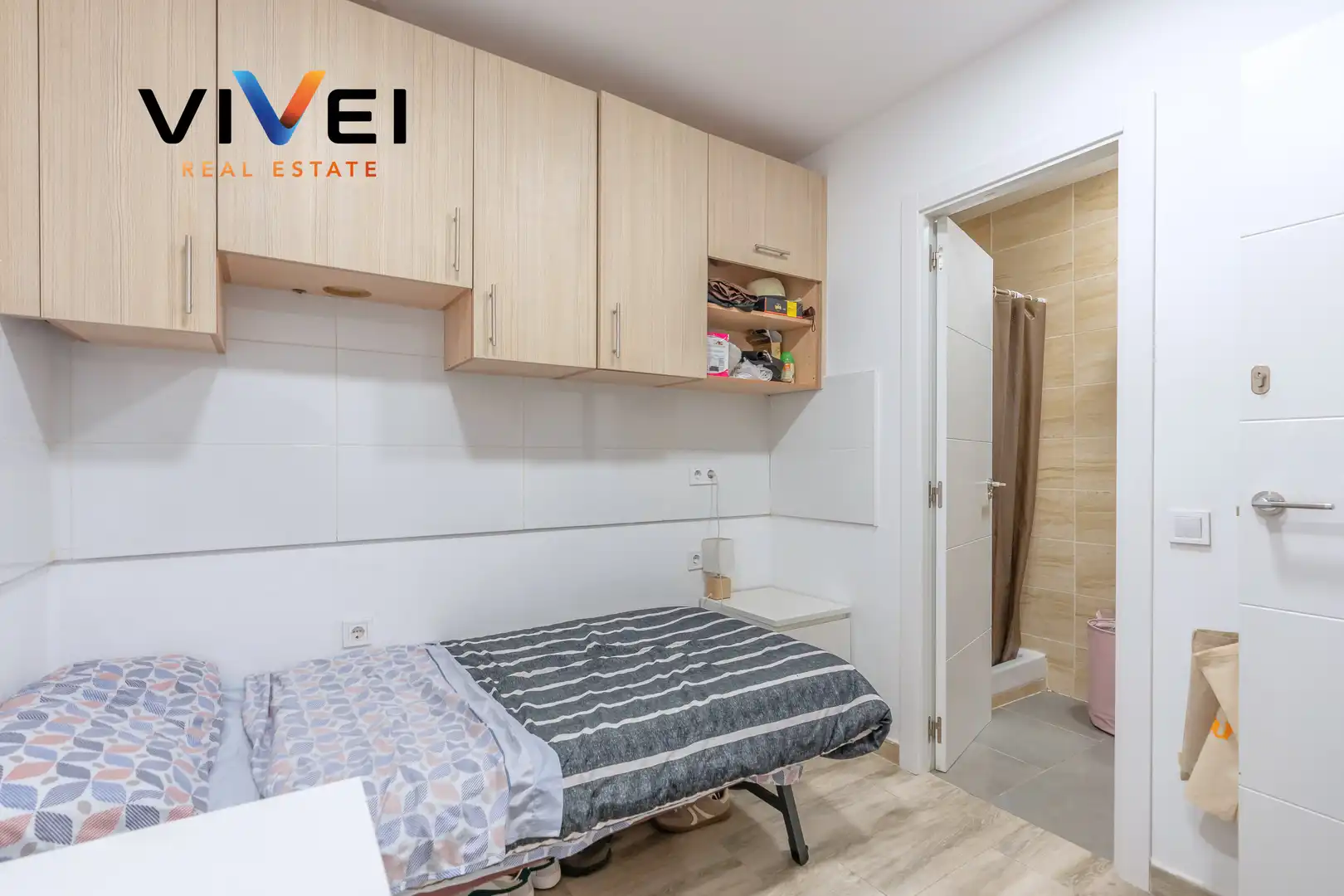 Habitación de Piso en venta en Madrid con Calefacción y Balcón