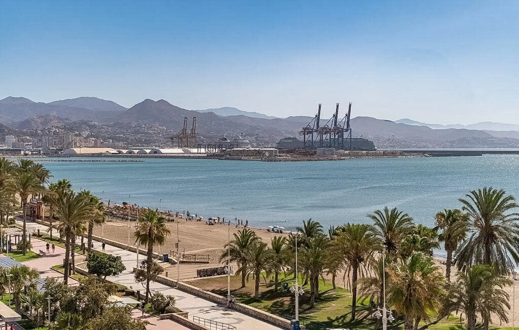 Vista exterior de Pis en venda en Málaga amb Aire condicionat, Calefacció i Terrassa