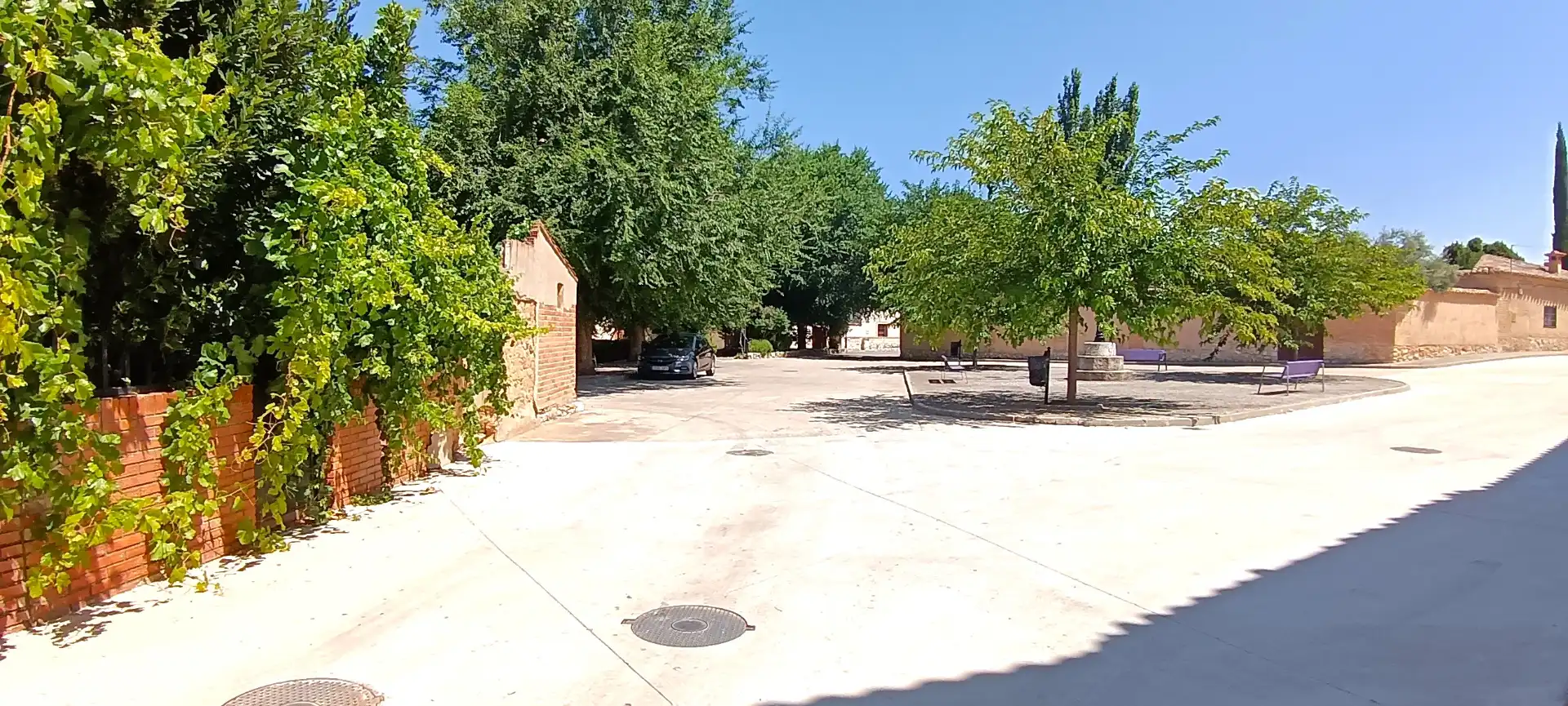 Vista exterior de Casa o xalet en venda en Valdearenas amb Balcó