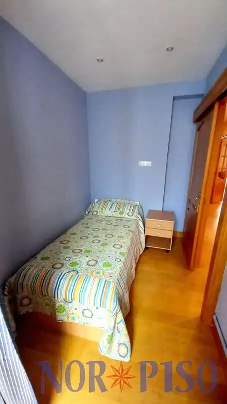 Schlafzimmer von Wohnung zum Verkauf in Bilbao  mit Heizung und Balkon