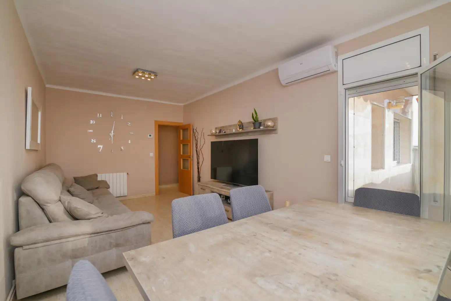 Living room of Attic for sale in La Gavarra