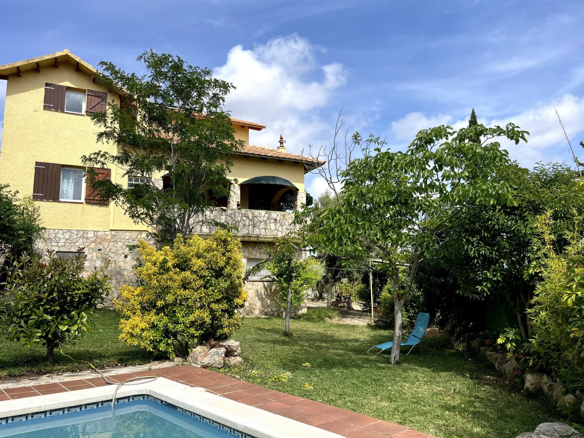 Jardí de Finca rústica en venda en La Bisbal del Penedès amb Calefacció, Terrassa i Piscina