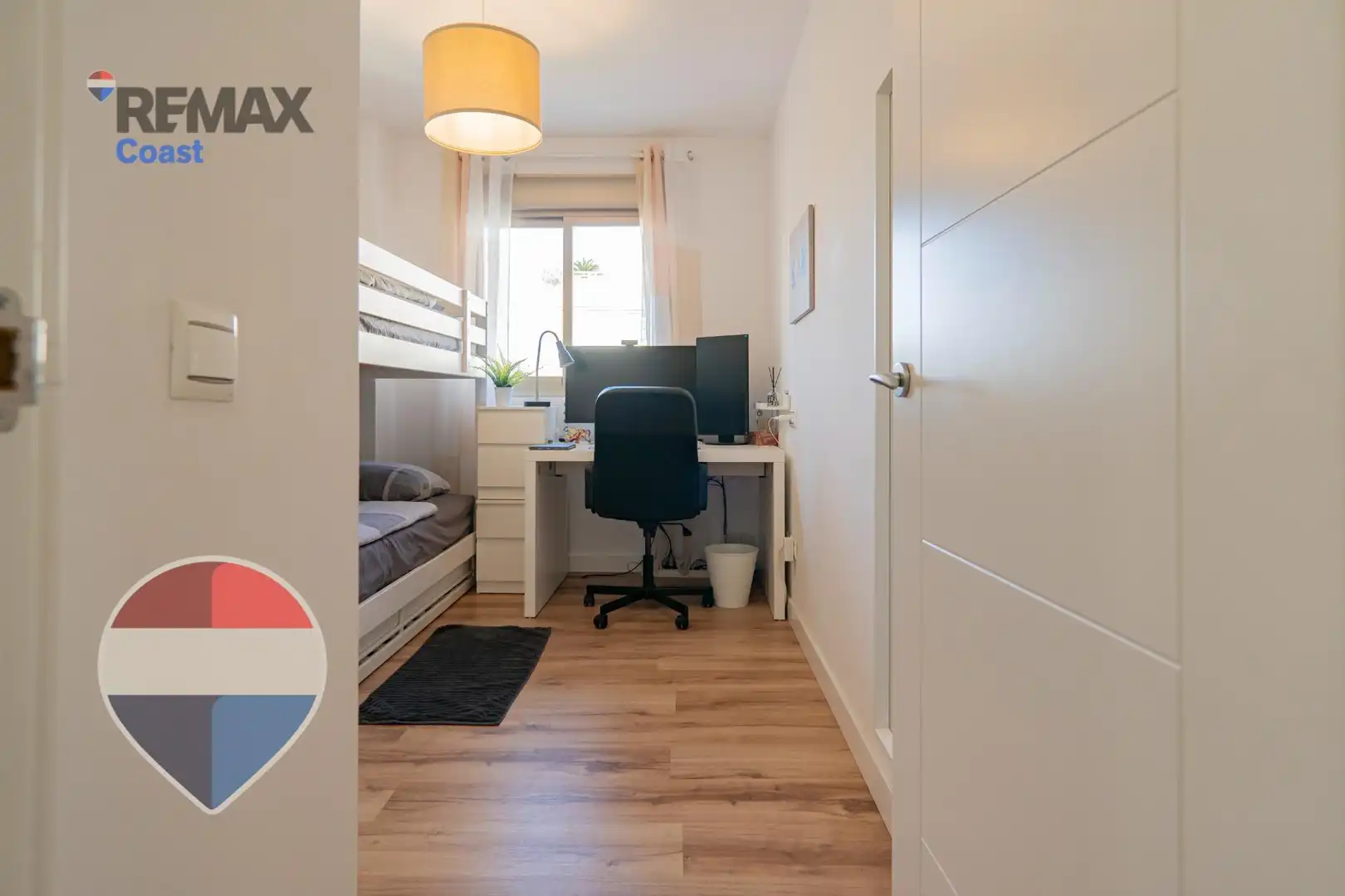 Habitación de Piso en venta en Málaga con Aire acondicionado, Calefacción y Jardín privado