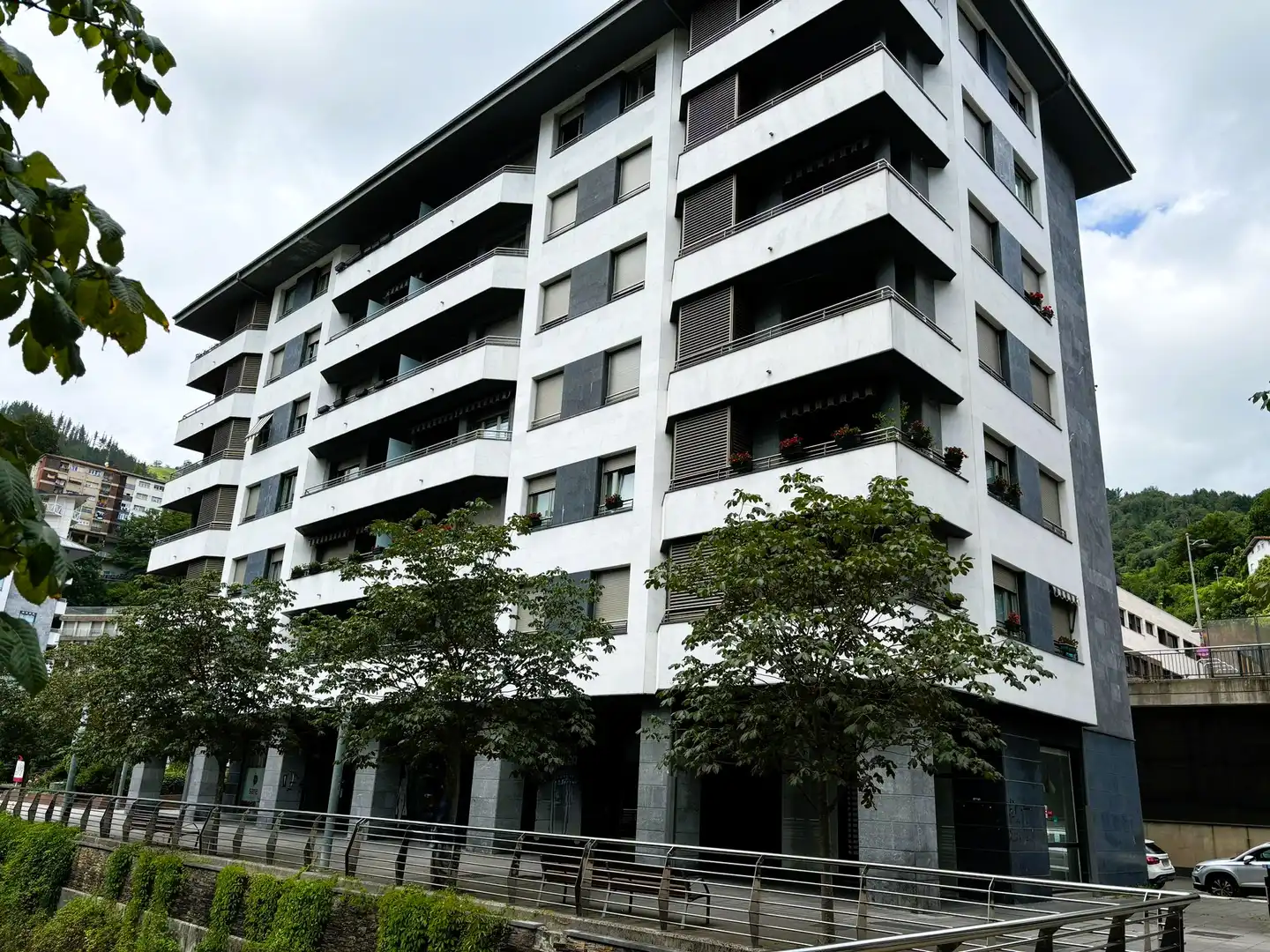 Vista exterior de Garaje en venta en Eibar