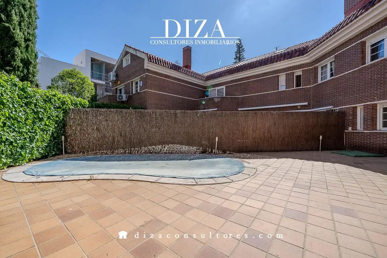 Casa con piscina en alquiler en De La Victoria, imagen 4