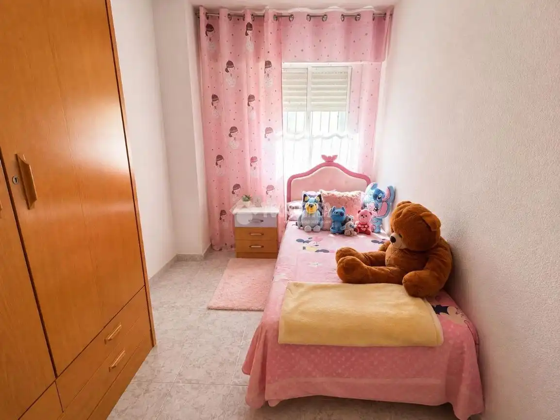 Habitación de Piso en venta en Pinto con Calefacción y Trastero